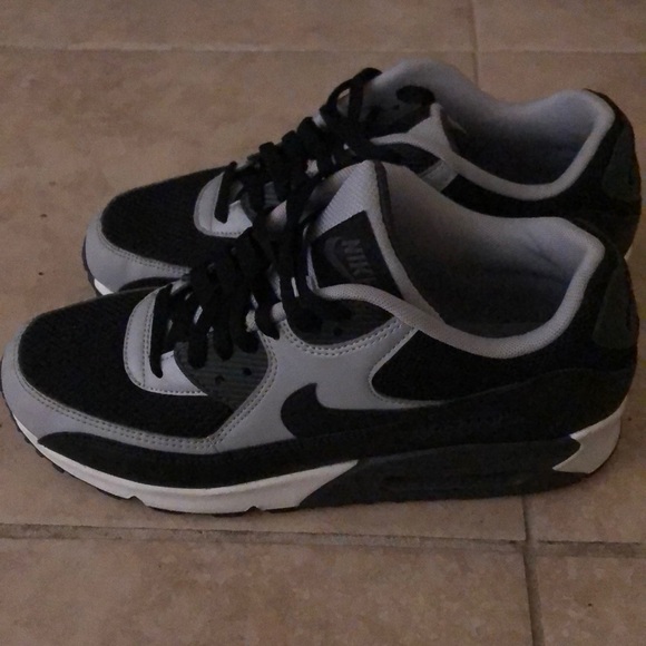 air max 90 size 9.5
